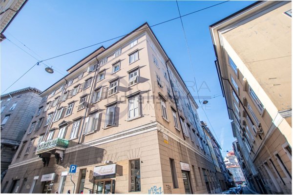 appartamento in affitto a Trieste in zona Barriera vecchia