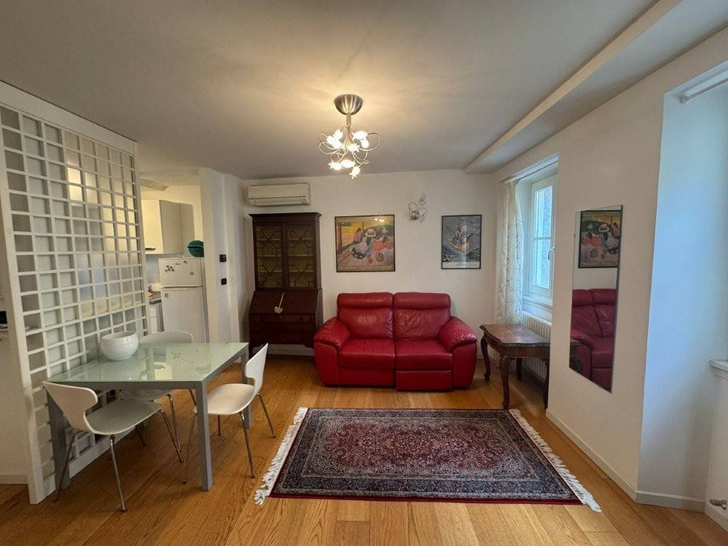 appartamento in affitto a Trieste in zona Città Vecchia