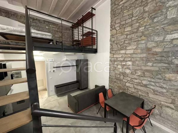 appartamento in affitto a Trieste in zona Città Vecchia