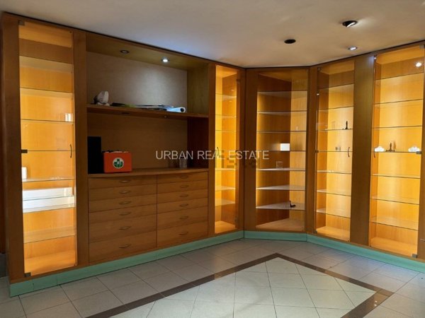 ufficio in affitto a Trieste in zona Borgo Teresiano