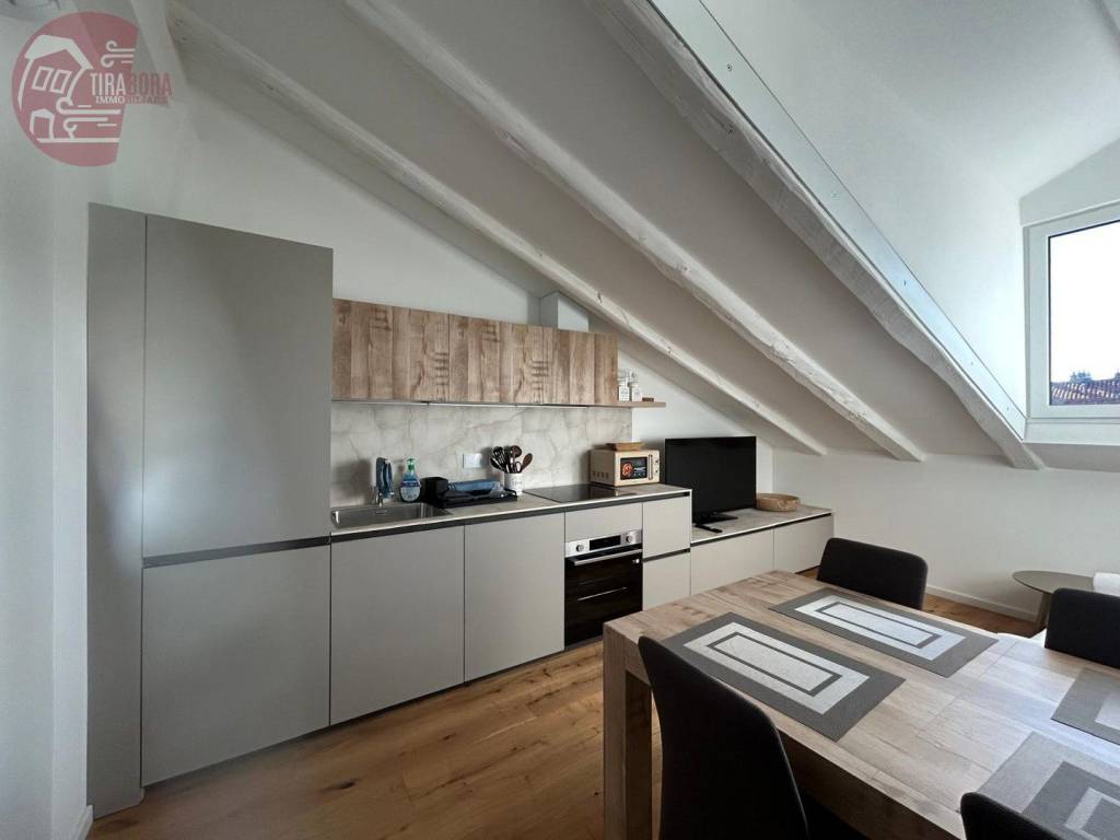 attico in affitto a Trieste in zona San Giacomo