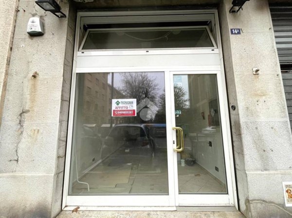 negozio in affitto a Trieste in zona San Vito