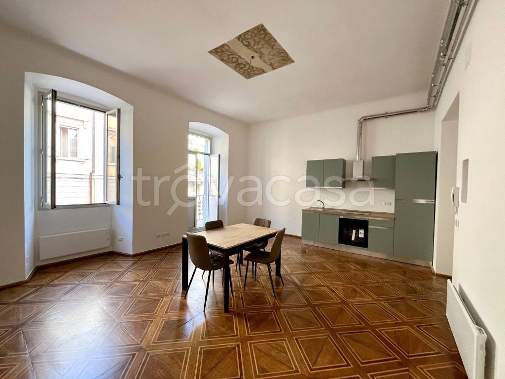 appartamento in affitto a Trieste in zona Città Vecchia