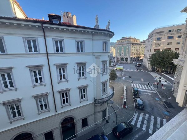 ufficio in affitto a Trieste in zona Borgo Teresiano