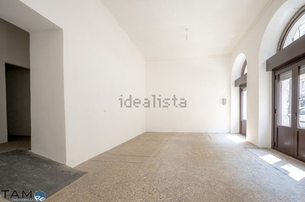 locale commerciale in affitto a Trieste