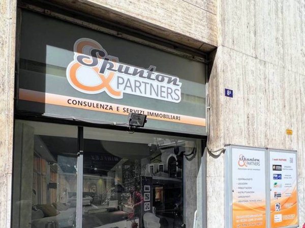 negozio in affitto a Trieste