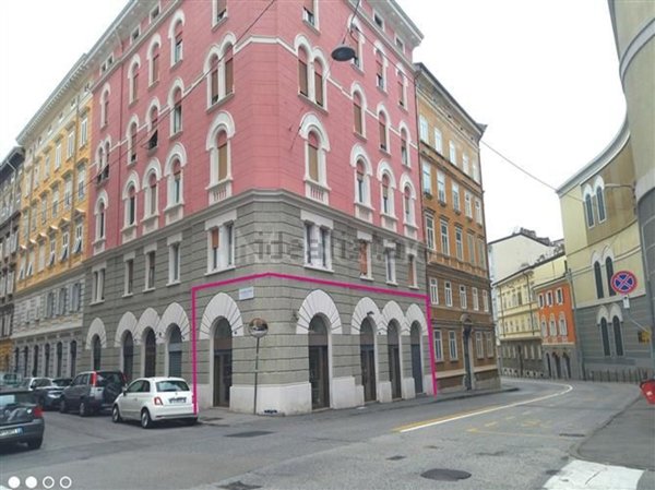 locale commerciale in affitto a Trieste in zona Barriera vecchia