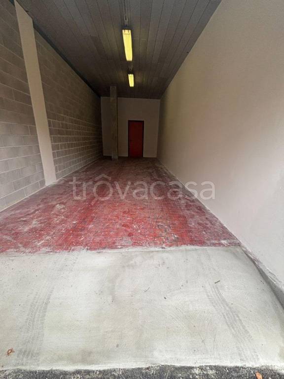 locale commerciale in affitto a Trieste