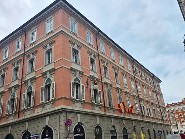 appartamento in affitto a Trieste in zona Città Nuova