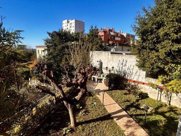 appartamento in affitto a Trieste in zona San Giacomo