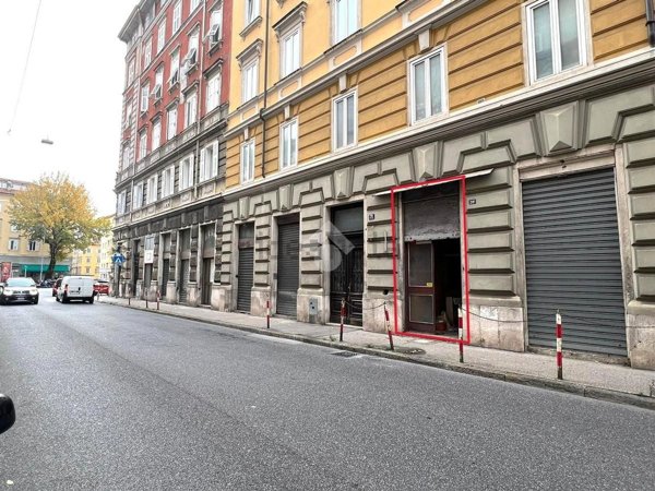locale commerciale in affitto a Trieste in zona Borgo Teresiano