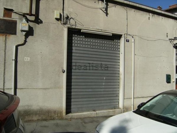 locale di sgombero in affitto a Trieste in zona Chiarbola