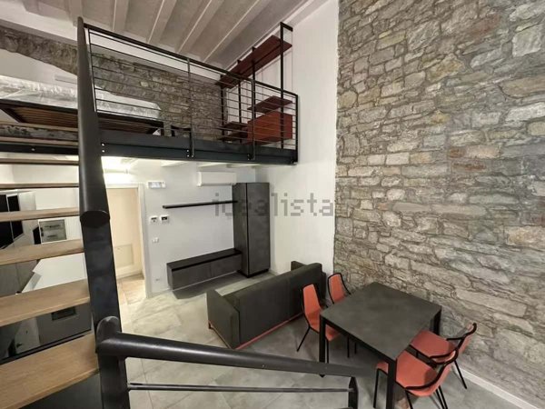 appartamento in affitto a Trieste in zona Città Vecchia