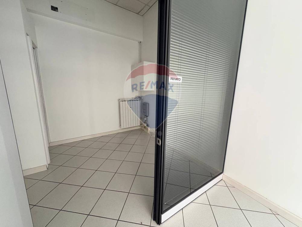 negozio in affitto a Trieste