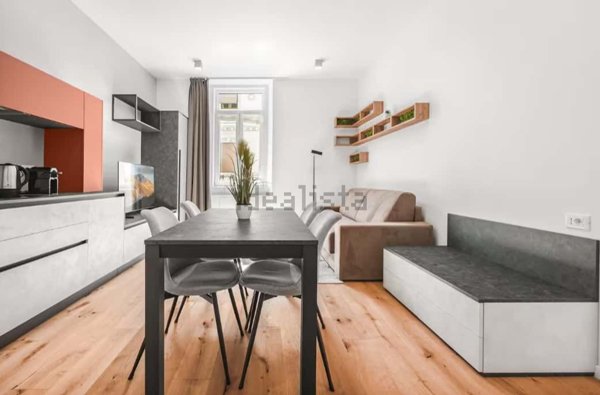 appartamento in affitto a Trieste in zona Borgo Teresiano