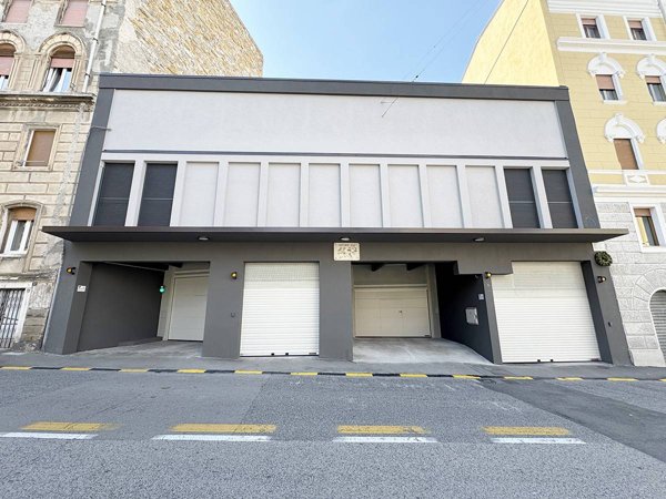 casa indipendente in affitto a Trieste