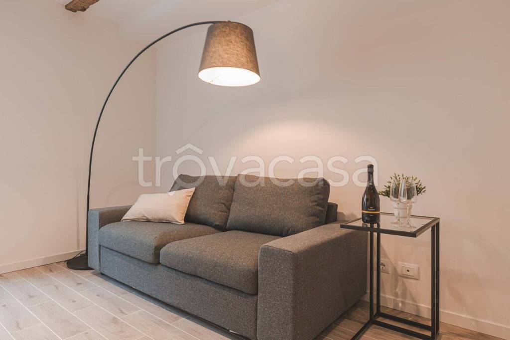 appartamento in affitto a Trieste in zona Borgo Teresiano