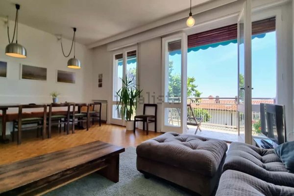 appartamento in affitto a Trieste in zona Miramare