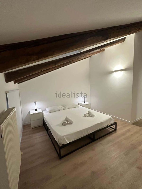 appartamento in affitto a Trieste in zona Città Nuova