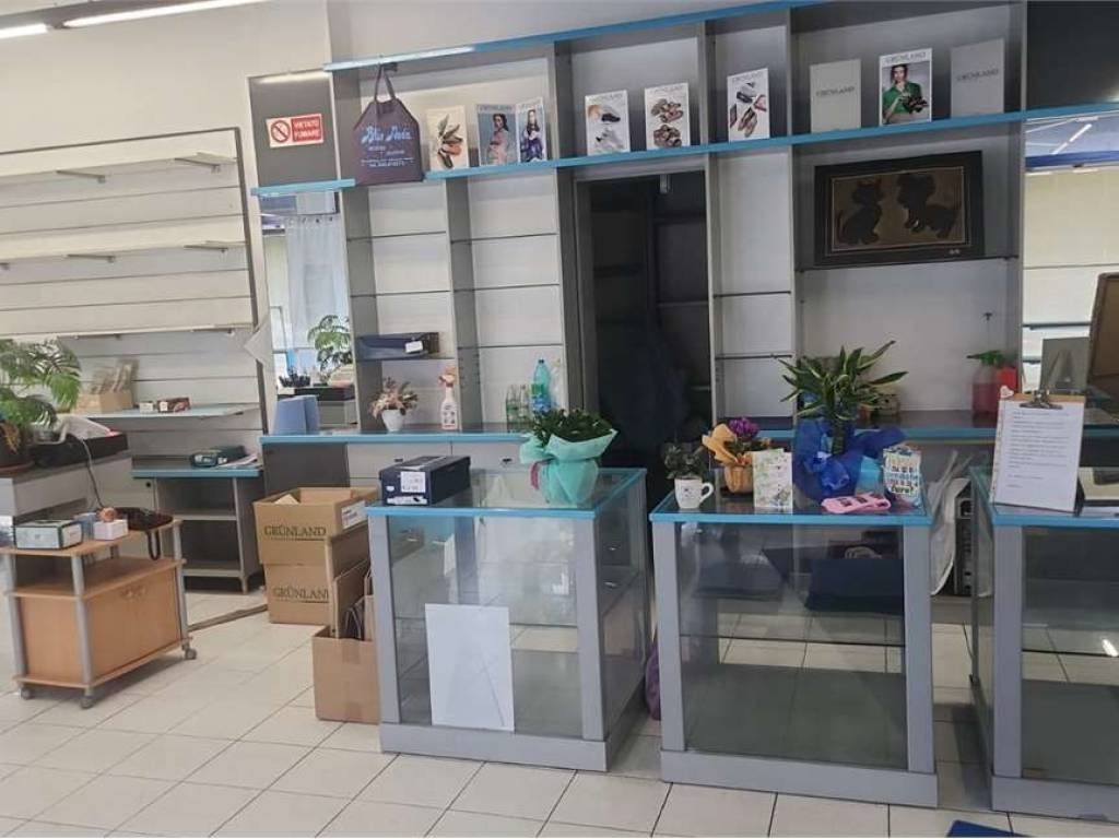 negozio in affitto a Trieste