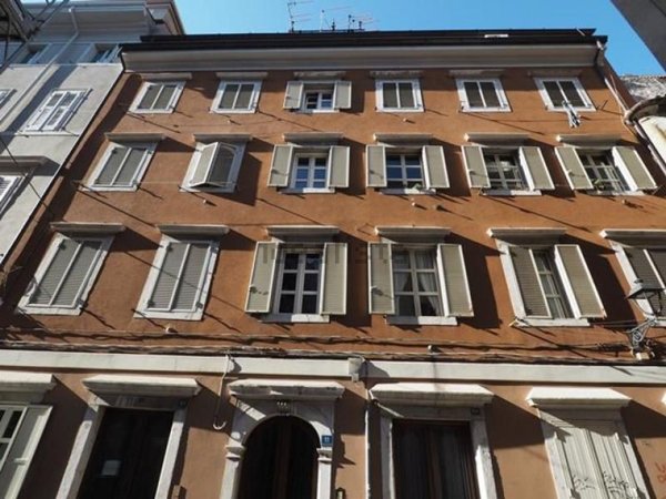 appartamento in affitto a Trieste in zona Città Vecchia