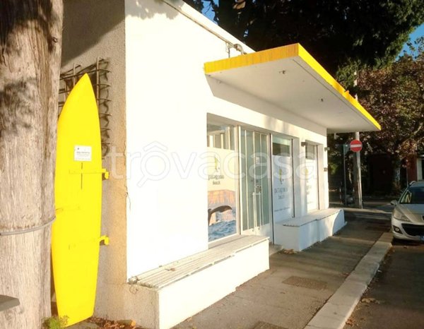 negozio in affitto a Trieste in zona Barcola