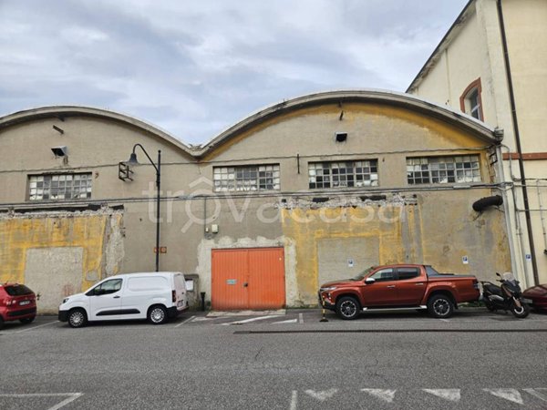 locale commerciale in affitto a Trieste in zona Chiarbola