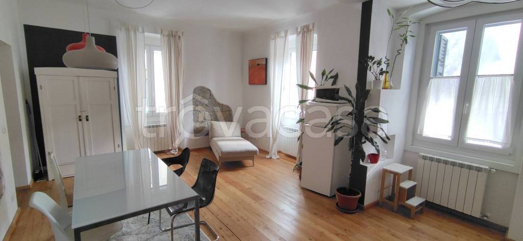 appartamento in affitto a Trieste in zona San Giacomo