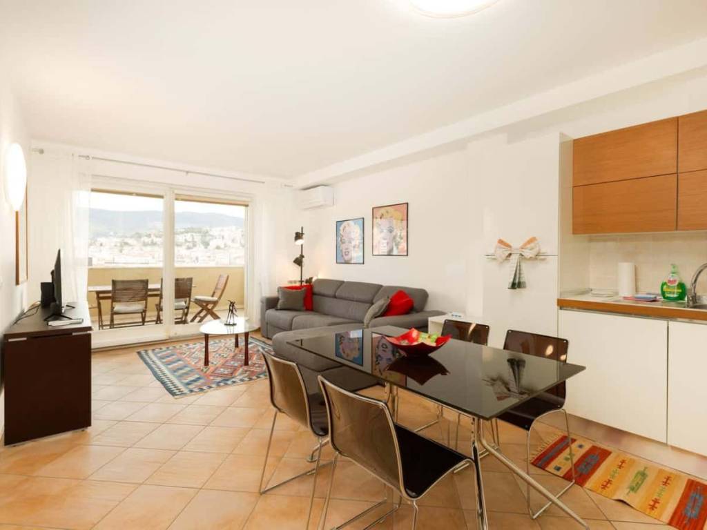 appartamento in affitto a Trieste in zona Miramare