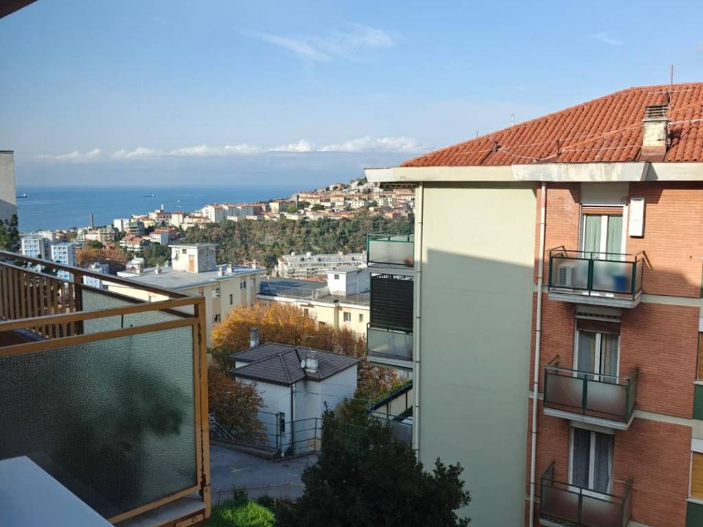 appartamento in affitto a Trieste in zona Roiano