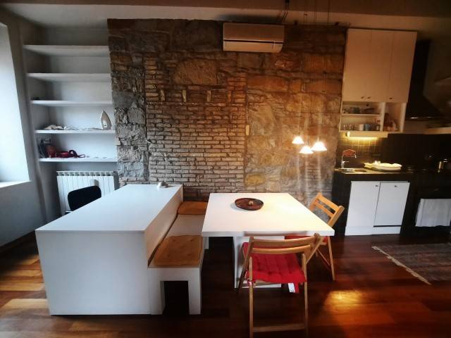 appartamento in affitto a Trieste in zona Borgo Teresiano