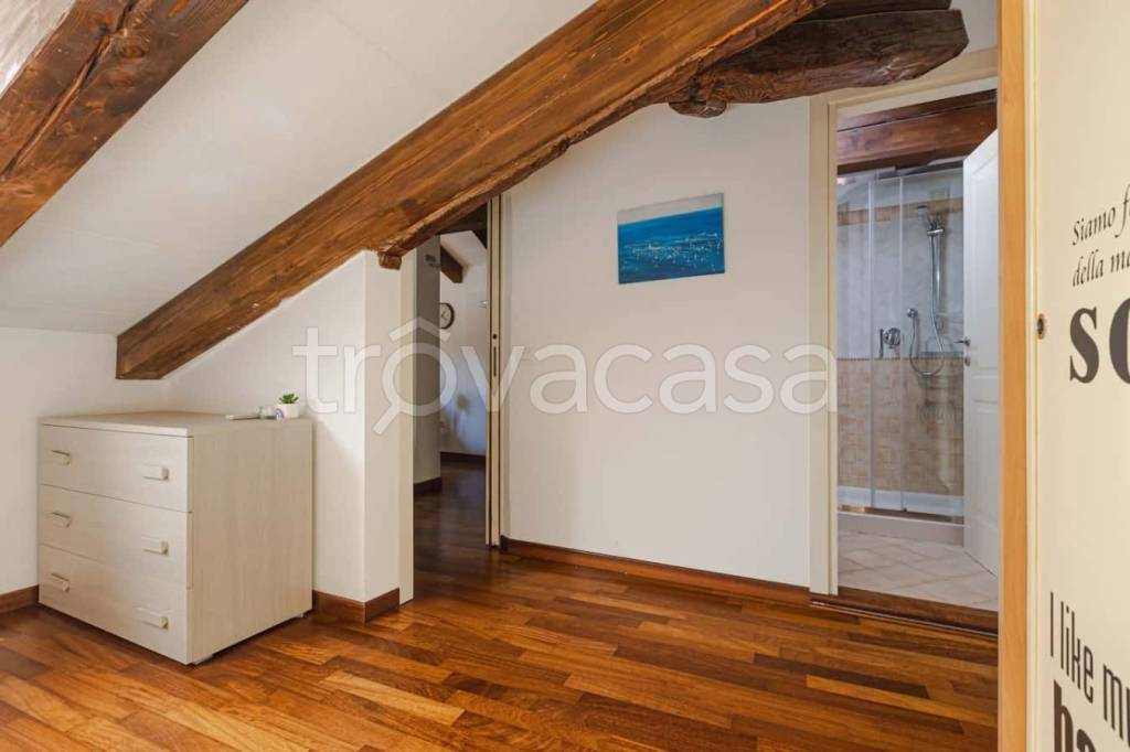 appartamento in affitto a Trieste in zona Borgo Teresiano