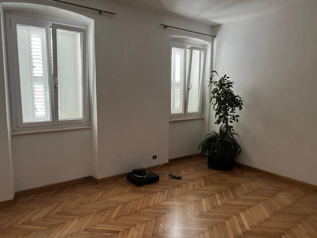 appartamento in affitto a Trieste in zona San Vito