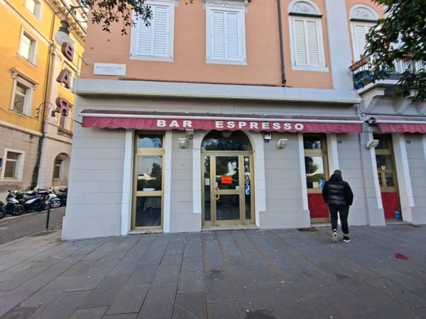 negozio in affitto a Trieste