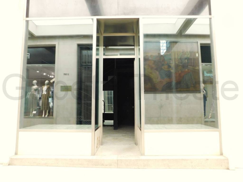 negozio in affitto a Trieste in zona Città Vecchia