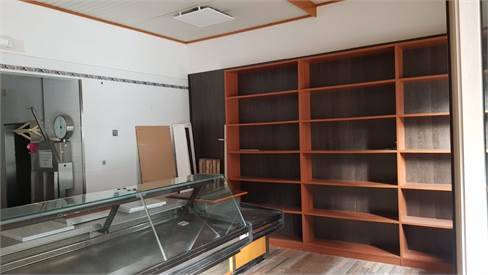 locale commerciale in affitto a Trieste