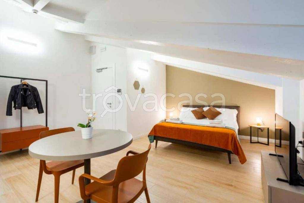 appartamento in affitto a Trieste in zona Borgo Teresiano