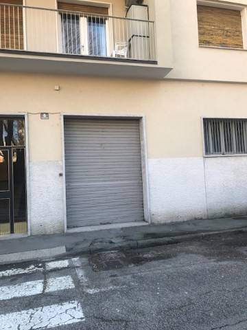 negozio in affitto a Trieste