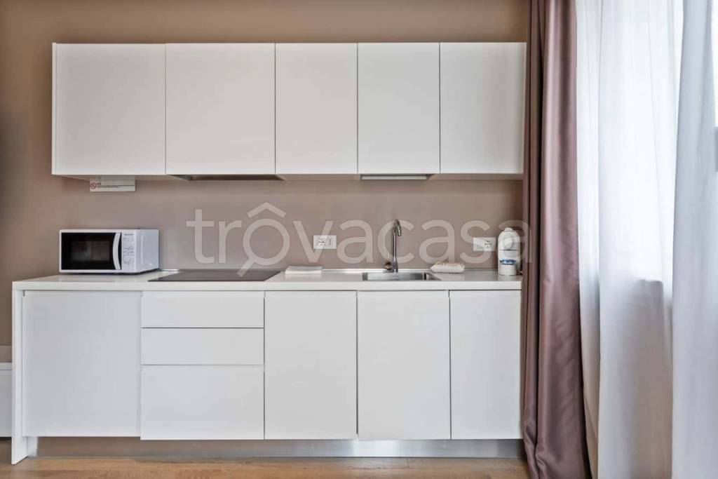 appartamento in affitto a Trieste in zona Borgo Teresiano