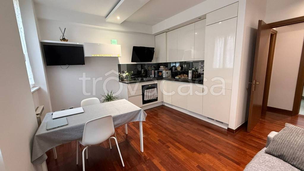 appartamento in affitto a Trieste in zona Borgo Teresiano