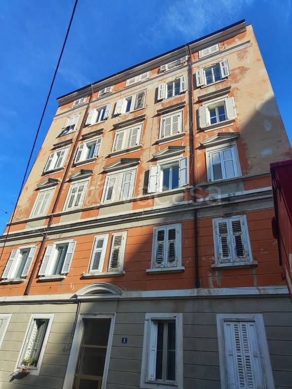 appartamento in affitto a Trieste in zona San Vito