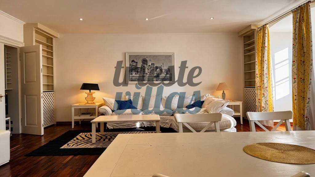 appartamento in affitto a Trieste in zona Borgo Teresiano