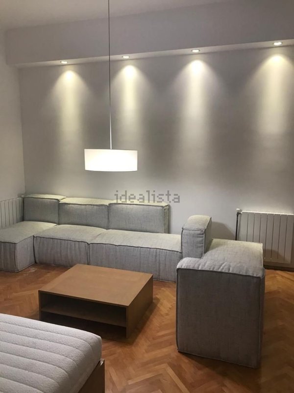 appartamento in affitto a Trieste in zona Borgo Teresiano