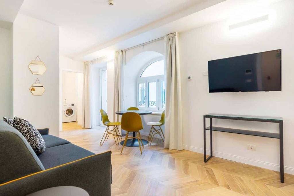 appartamento in affitto a Trieste in zona Borgo Teresiano