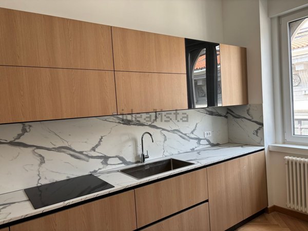 appartamento in affitto a Trieste in zona Città Nuova