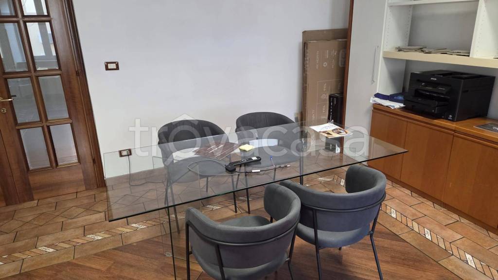 appartamento in affitto a Trieste in zona Borgo Teresiano