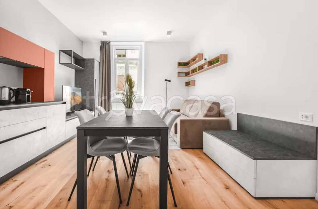 appartamento in affitto a Trieste in zona Borgo Teresiano