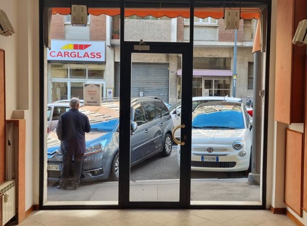 locale commerciale in affitto a Trieste