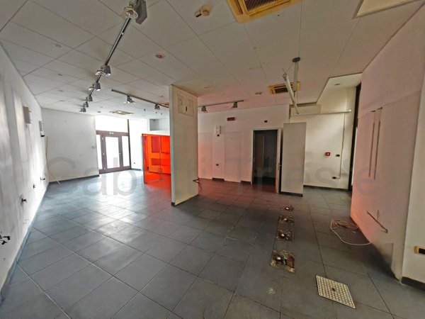 locale commerciale in affitto a Trieste in zona Roiano