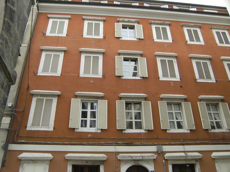 appartamento in affitto a Trieste in zona Cavana